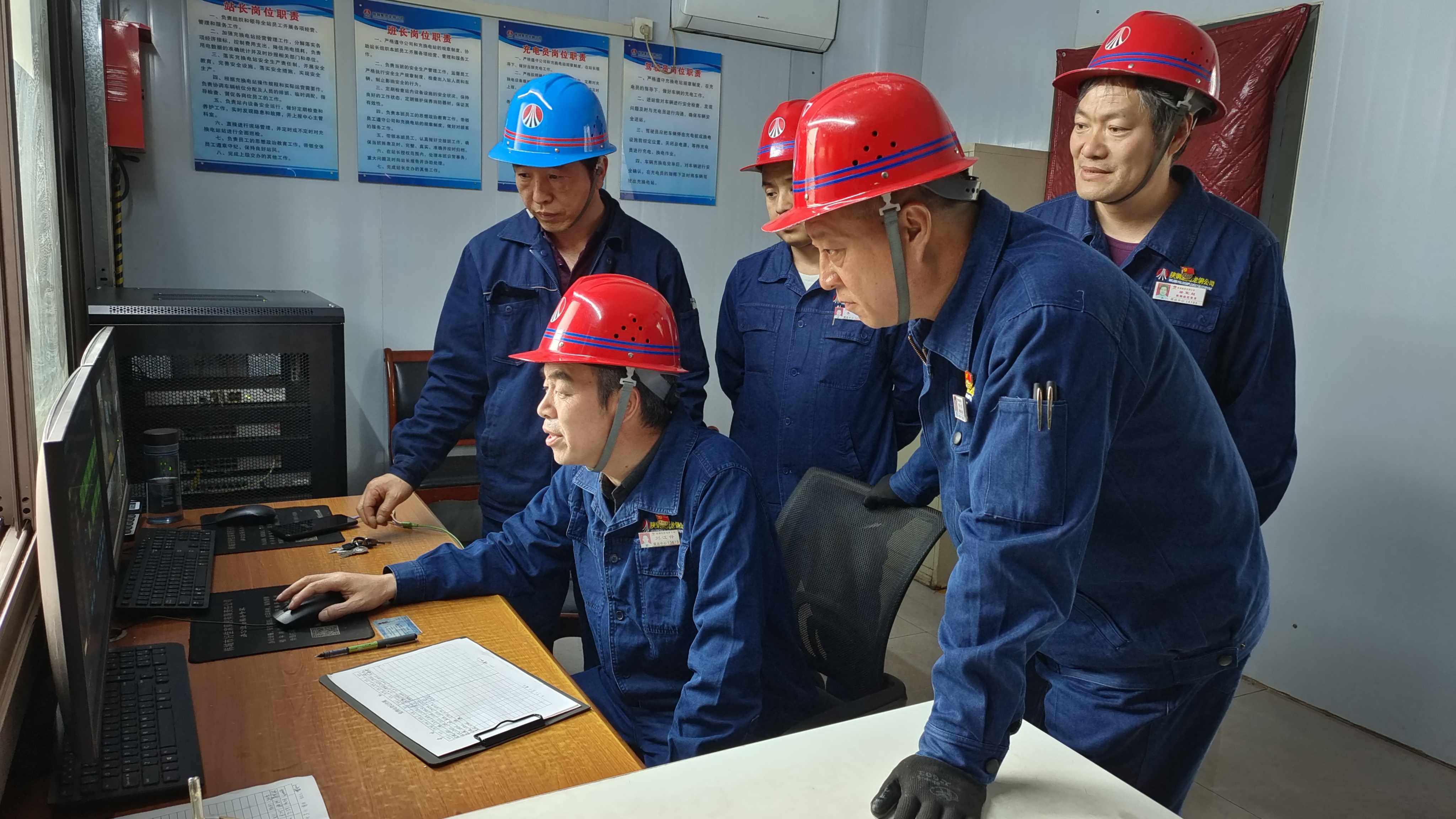 在深學(xué)實(shí)做中高質(zhì)量開展主題教育 在深學(xué)實(shí)做中高質(zhì)量開展主題教育