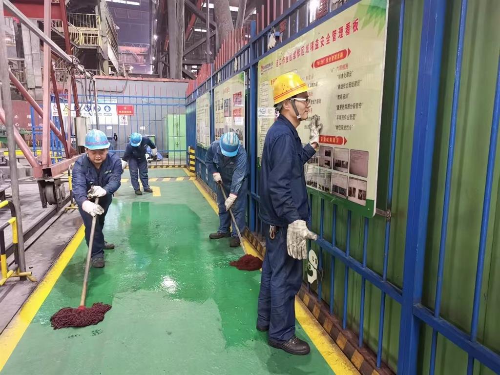 黨員先鋒勇?lián)?dāng) 黨建引領(lǐng)促發(fā)展 黨員先鋒勇?lián)?dāng) 黨建引領(lǐng)促發(fā)展