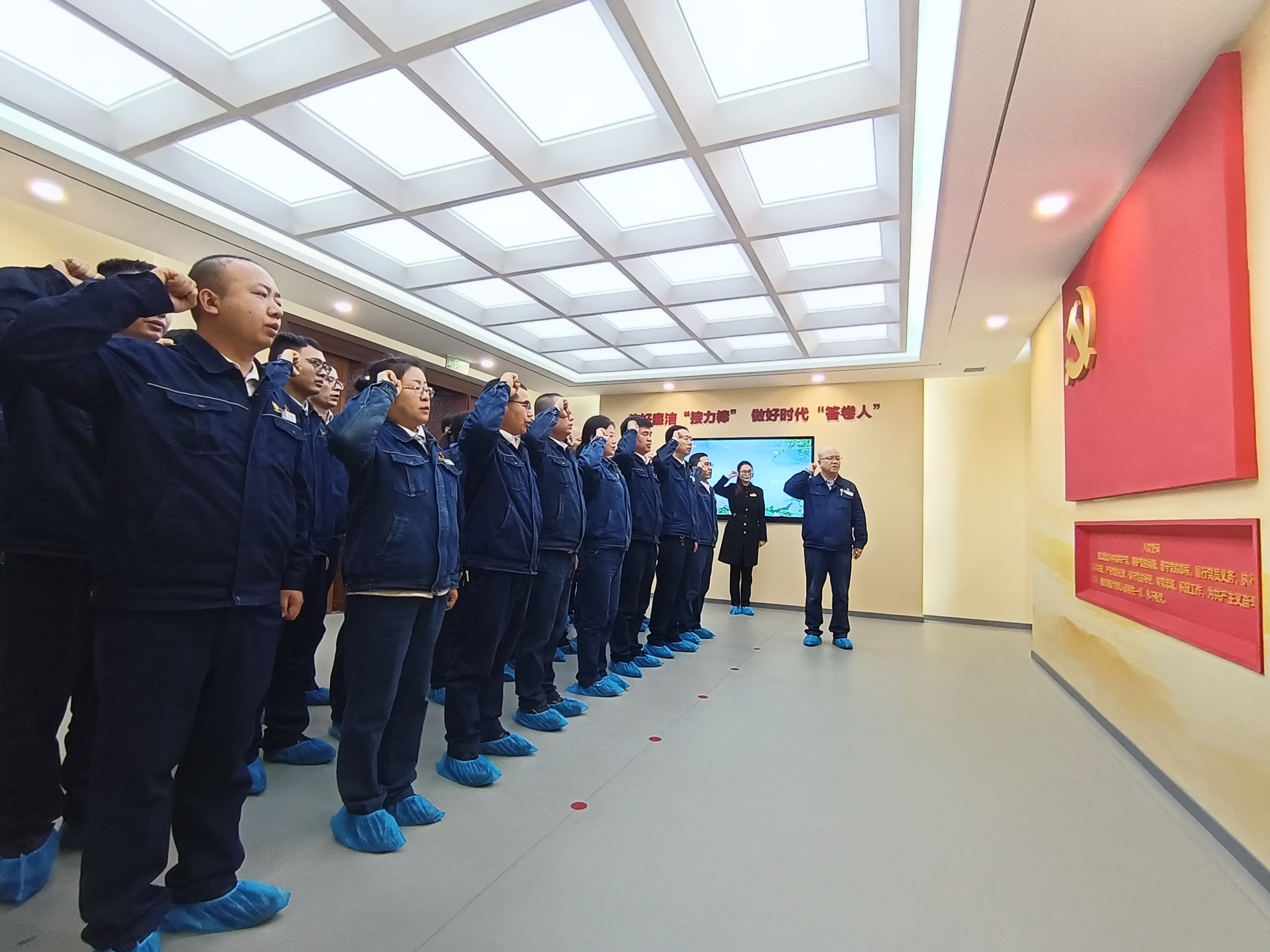 刀刃向內轉作風 真抓實干破難題 刀刃向內轉作風 真抓實干破難題