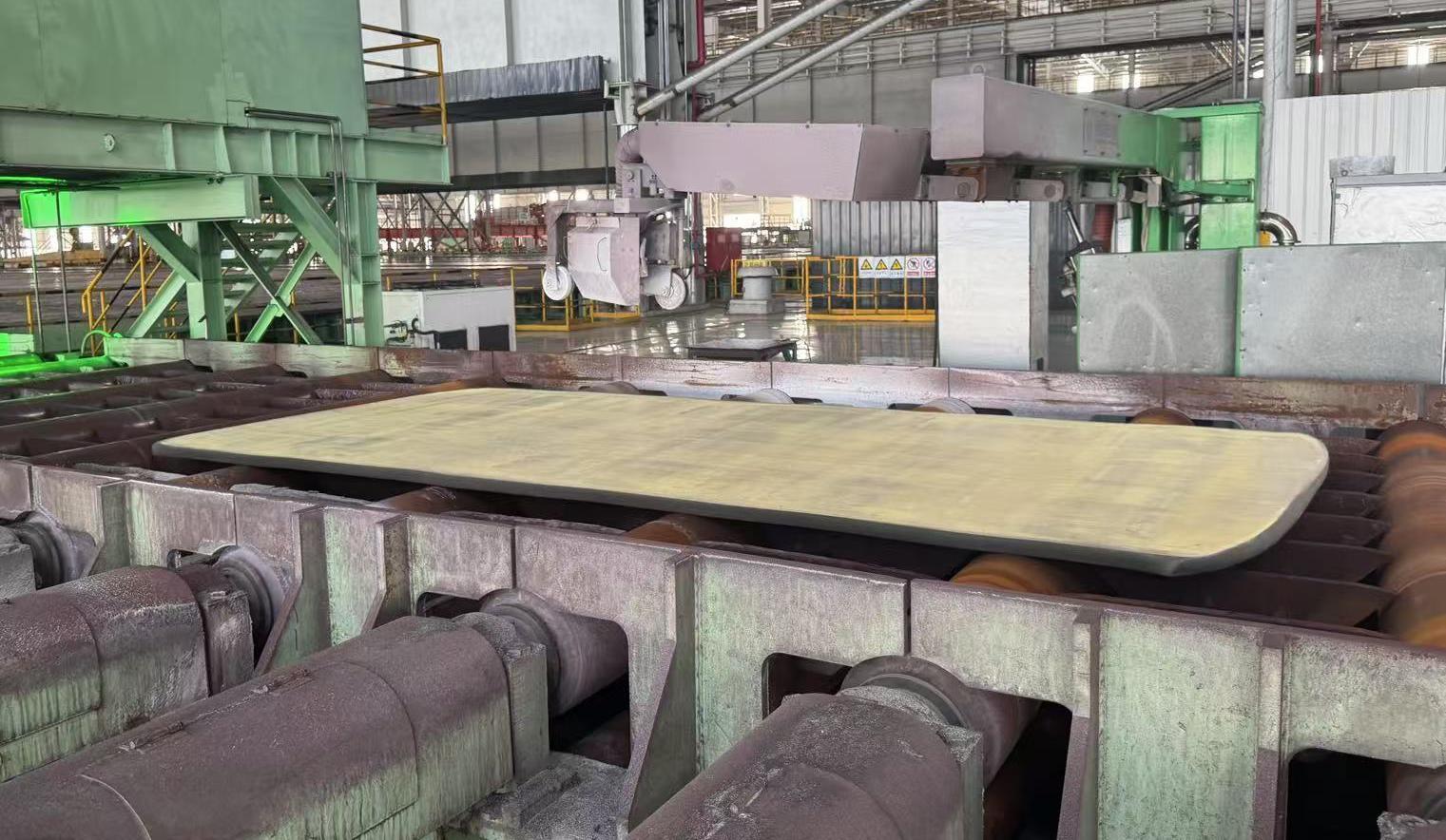 陜鋼集團(tuán)近α型鈦合金TA15板材首次軋制成功 陜鋼集團(tuán)近α型鈦合金TA15板材首次軋制成功